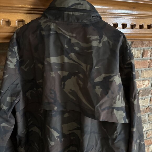 Old Navy Men’s Dark Green Camo Jacket Size Large Built In Hood - Picture 4 of 9